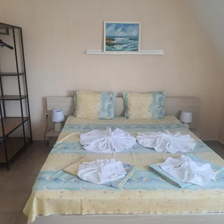 Ivelin Apartment *