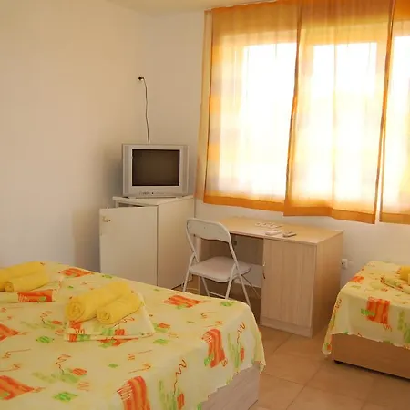 ивелин Лозенец